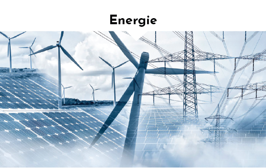 Éoliennes et de panneaux solaires pour l'énergie